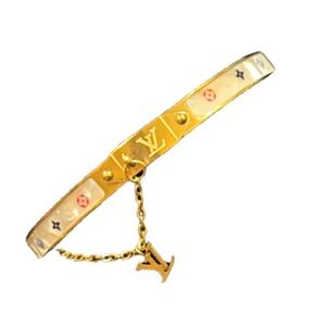 NWOT Gold-tone Clover-Style Statement Bangle Bracelet with Charm